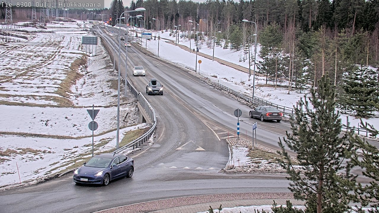 Weather Camera Image väg 8300 Oulu Hiukkavaara, Oulu, Pohjois-Pohjanmaa