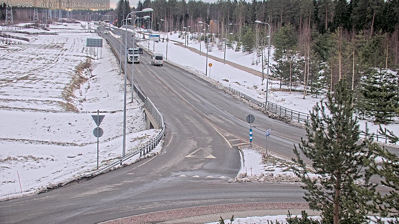 Weather Camera Image road 8300 Oulu Hiukkavaara, Oulu, Pohjois-Pohjanmaa
