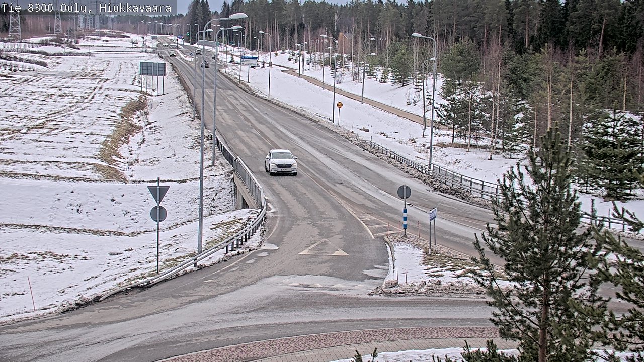 Weather Camera Image road 8300 Oulu Hiukkavaara, Oulu, Pohjois-Pohjanmaa