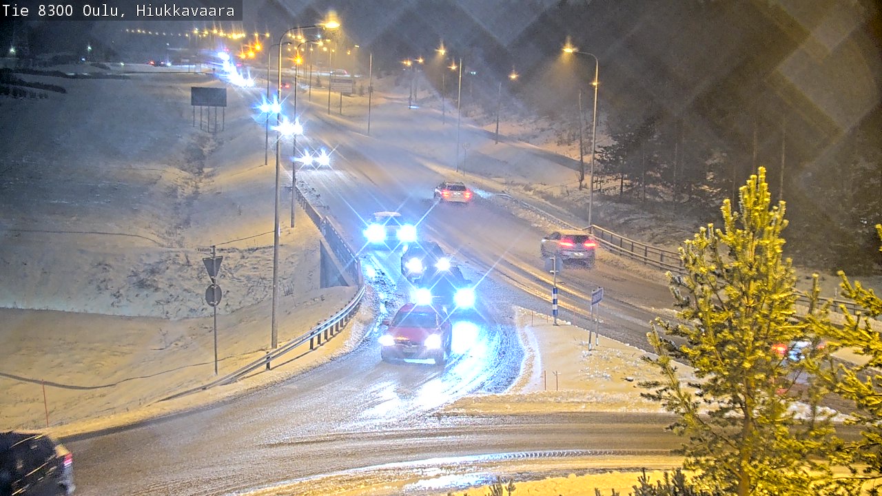 Weather Camera Image väg 8300 Oulu Hiukkavaara, Oulu, Pohjois-Pohjanmaa