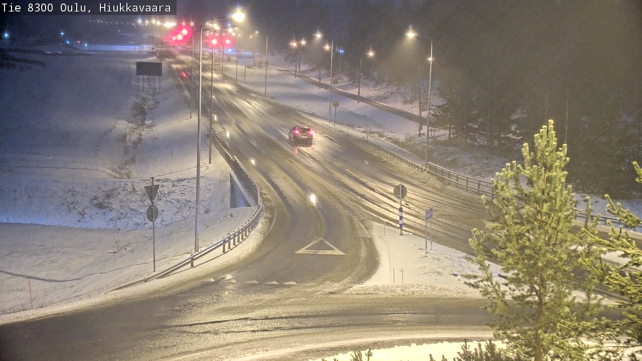 Weather Camera Image väg 8300 Oulu Hiukkavaara, Oulu, Pohjois-Pohjanmaa