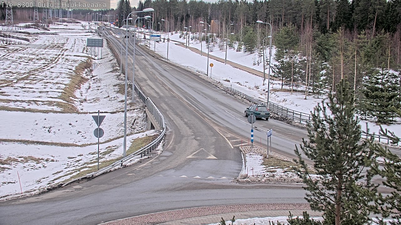 Weather Camera Image väg 8300 Oulu Hiukkavaara, Oulu, Pohjois-Pohjanmaa