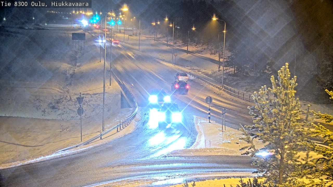 Weather Camera Image väg 8300 Oulu Hiukkavaara, Oulu, Pohjois-Pohjanmaa