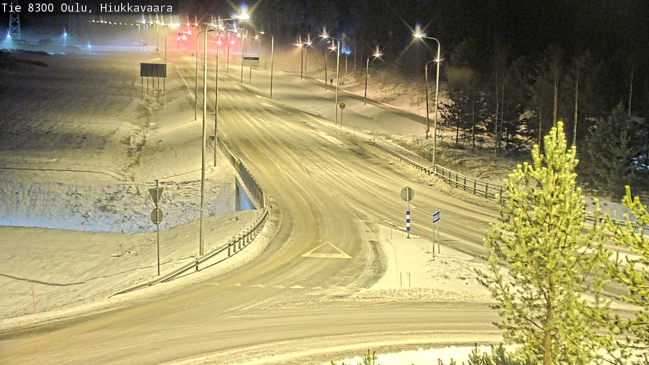 Weather Camera Image väg 8300 Oulu Hiukkavaara, Oulu, Pohjois-Pohjanmaa