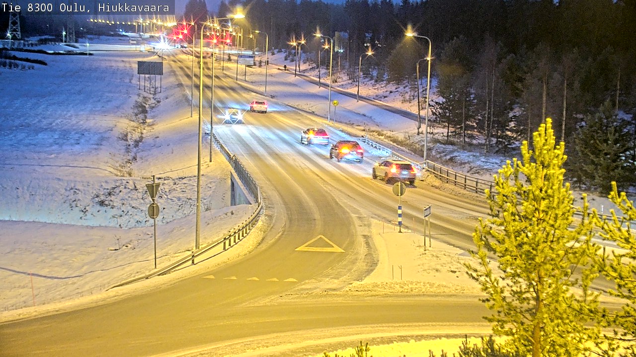 Weather Camera Image väg 8300 Oulu Hiukkavaara, Oulu, Pohjois-Pohjanmaa