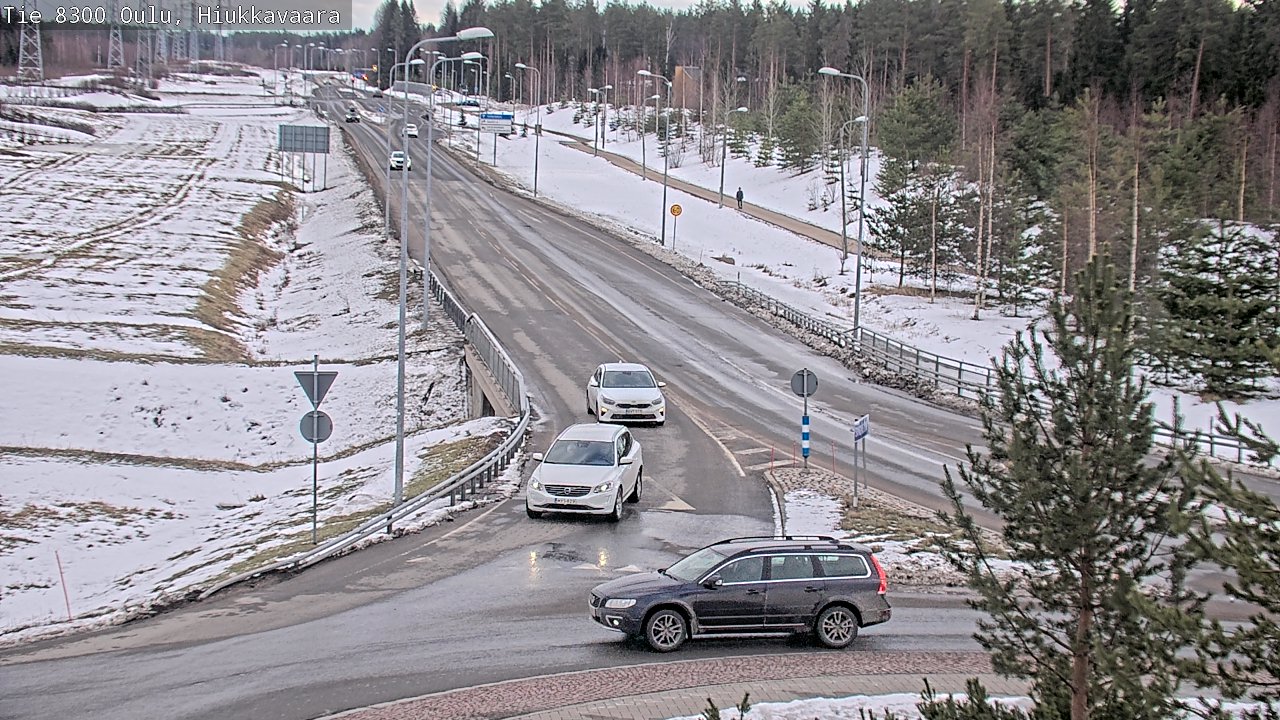 Weather Camera Image väg 8300 Oulu Hiukkavaara, Oulu, Pohjois-Pohjanmaa