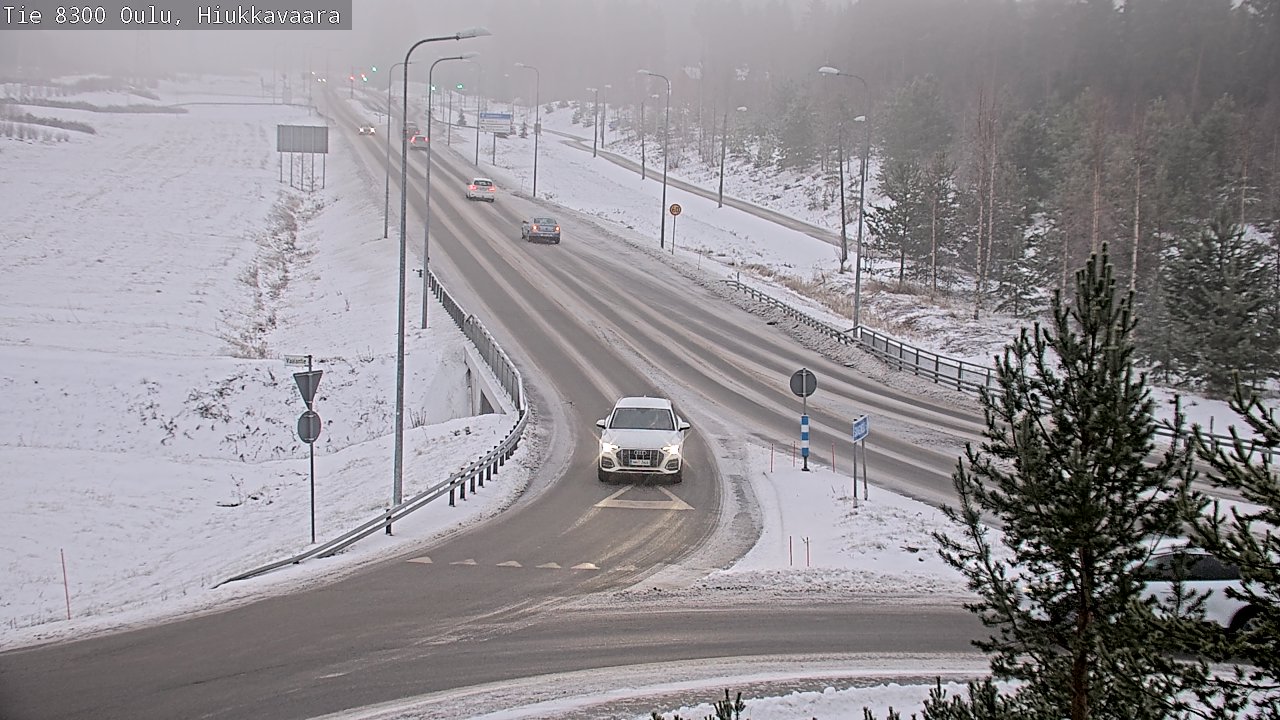 Weather Camera Image väg 8300 Oulu Hiukkavaara, Oulu, Pohjois-Pohjanmaa