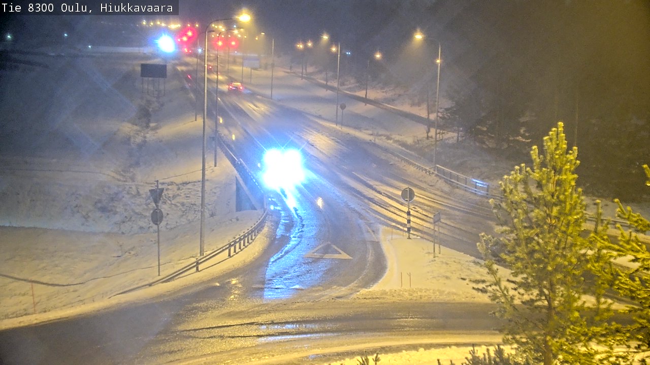 Weather Camera Image väg 8300 Oulu Hiukkavaara, Oulu, Pohjois-Pohjanmaa