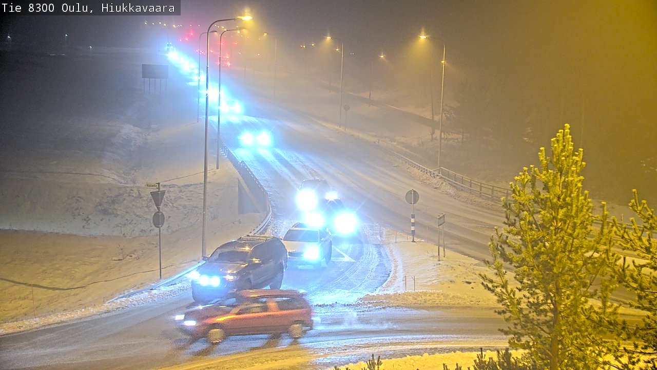 Weather Camera Image väg 8300 Oulu Hiukkavaara, Oulu, Pohjois-Pohjanmaa
