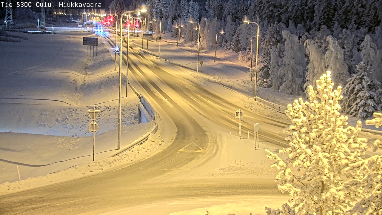 Weather Camera Image road 8300 Oulu Hiukkavaara, Oulu, Pohjois-Pohjanmaa