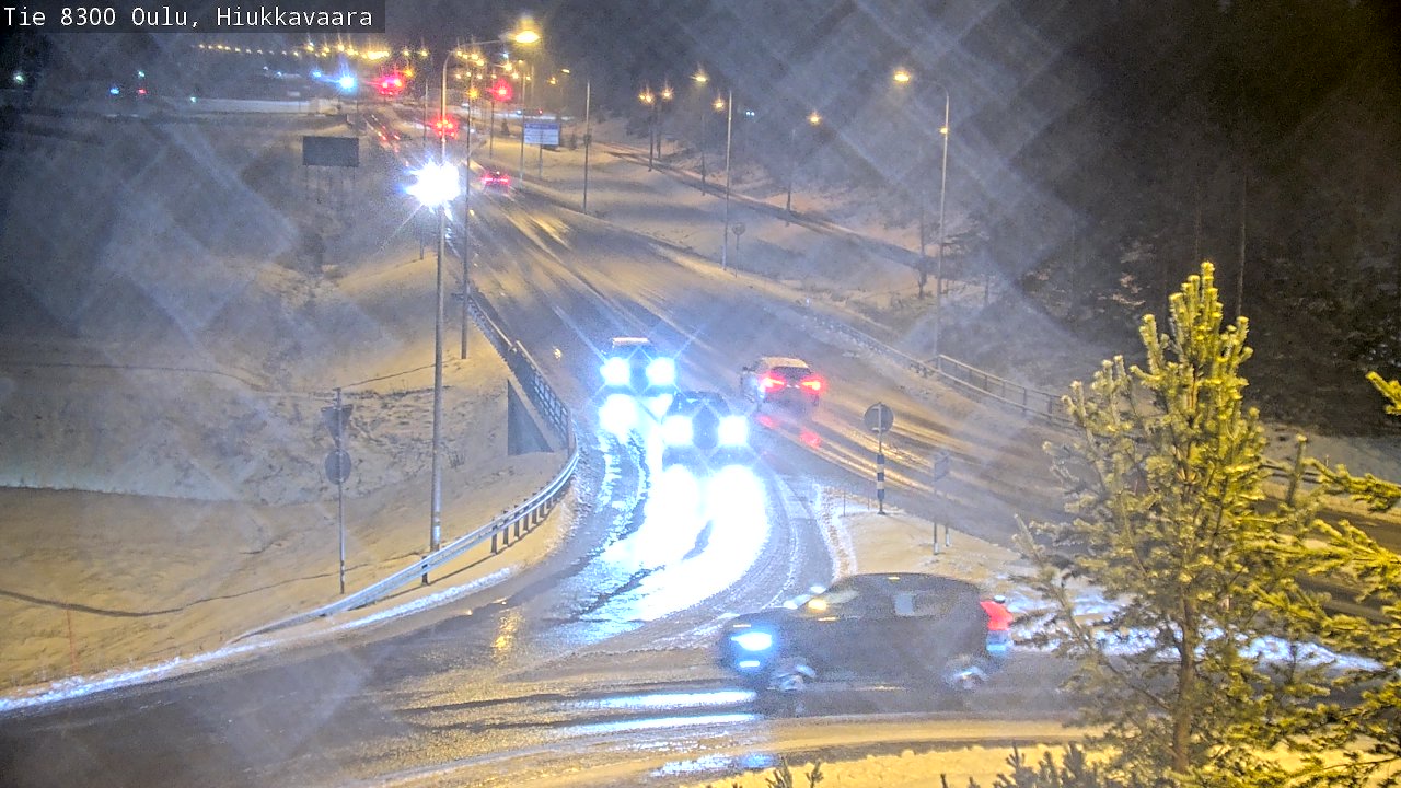 Weather Camera Image väg 8300 Oulu Hiukkavaara, Oulu, Pohjois-Pohjanmaa