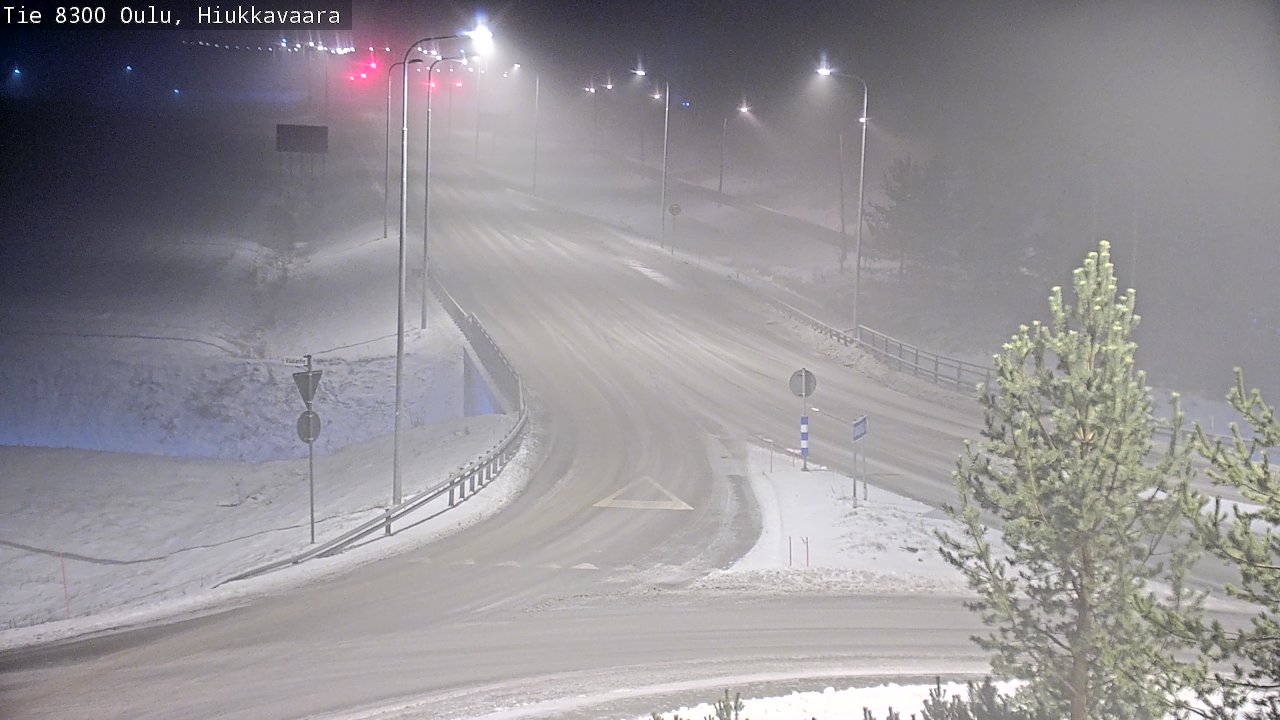 Weather Camera Image väg 8300 Oulu Hiukkavaara, Oulu, Pohjois-Pohjanmaa