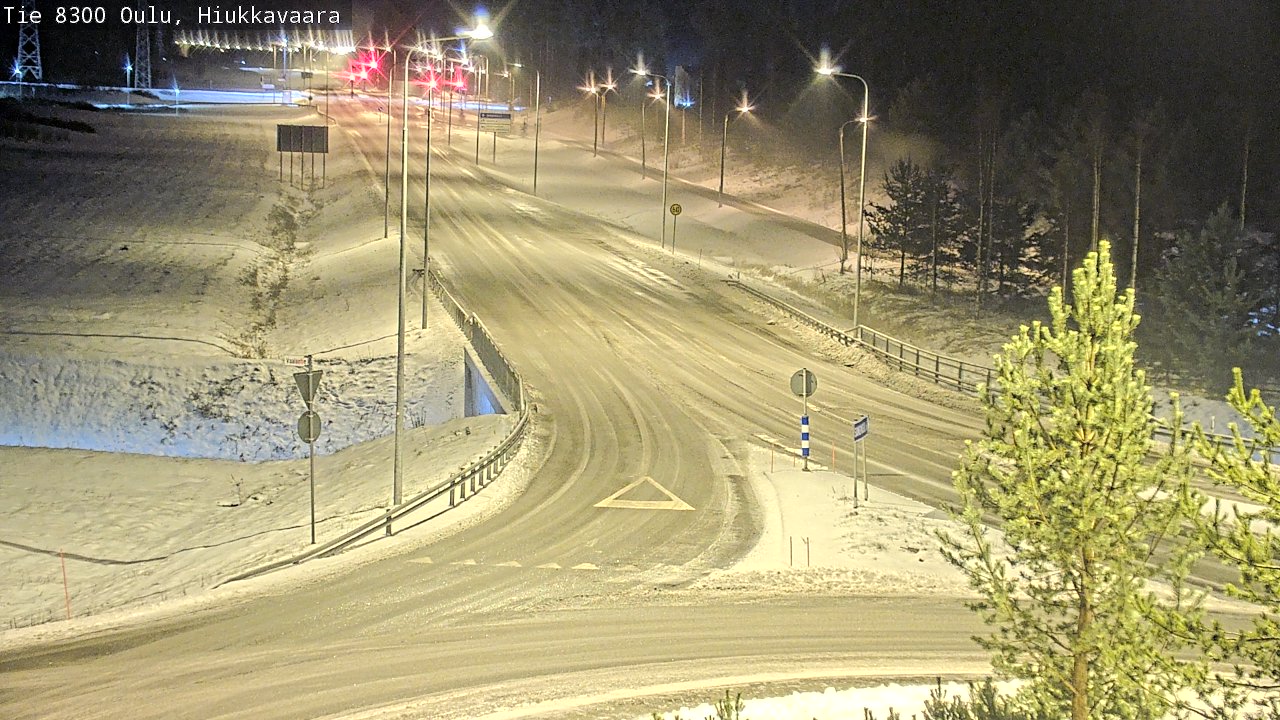 Weather Camera Image väg 8300 Oulu Hiukkavaara, Oulu, Pohjois-Pohjanmaa
