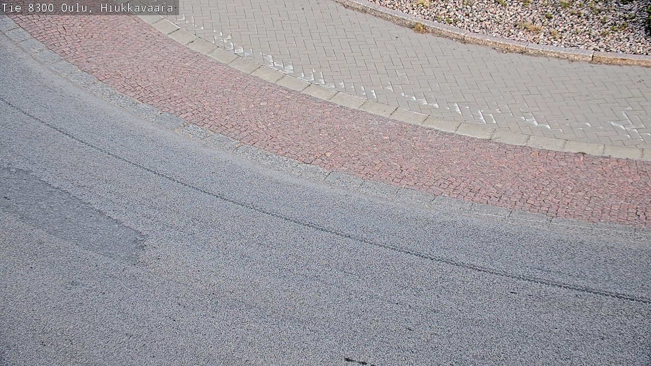 Weather Camera Image road 8300 Oulu Hiukkavaara, Oulu, Pohjois-Pohjanmaa