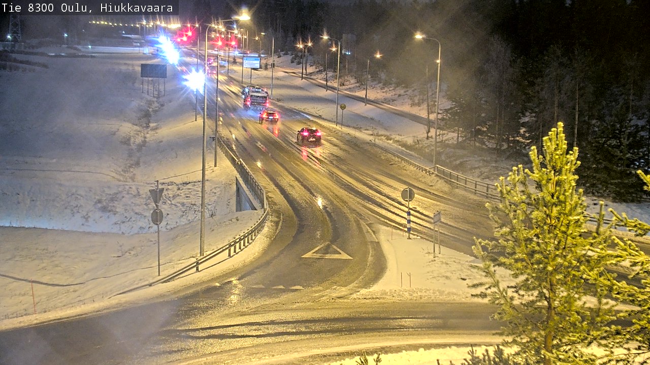 Weather Camera Image väg 8300 Oulu Hiukkavaara, Oulu, Pohjois-Pohjanmaa