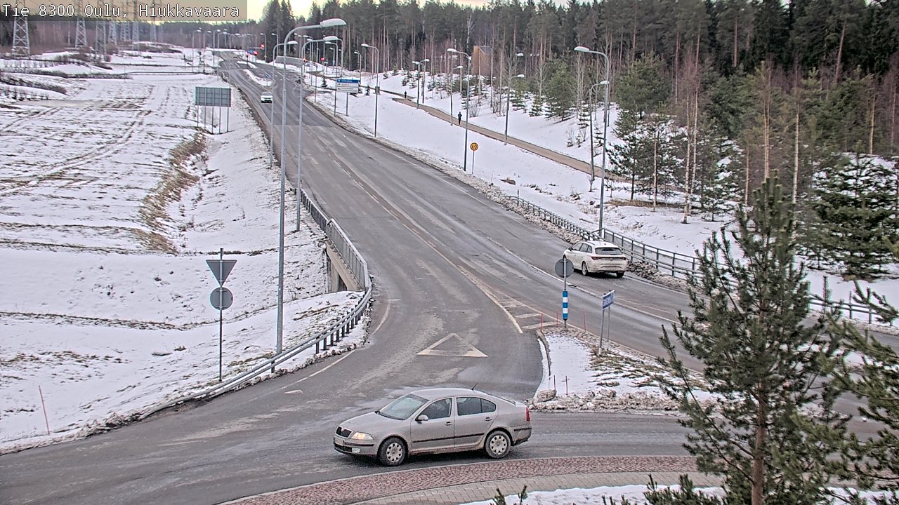 Weather Camera Image road 8300 Oulu Hiukkavaara, Oulu, Pohjois-Pohjanmaa