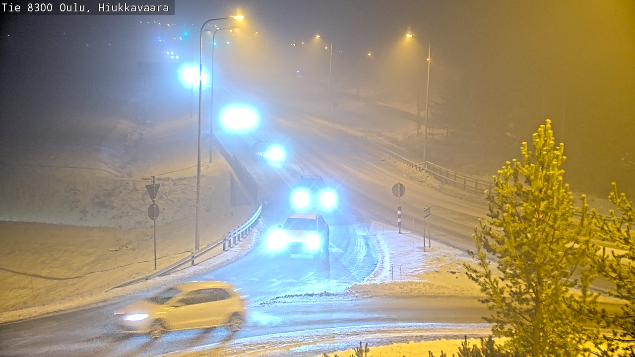 Weather Camera Image väg 8300 Oulu Hiukkavaara, Oulu, Pohjois-Pohjanmaa
