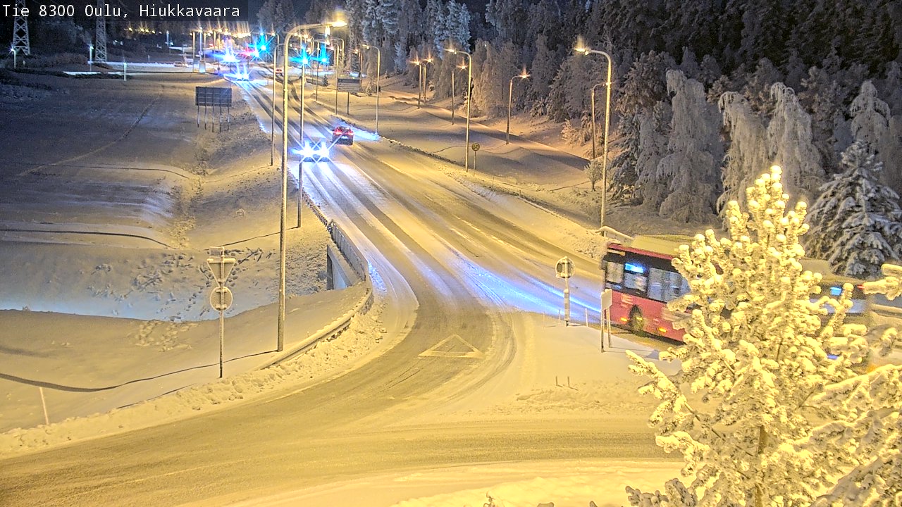 Weather Camera Image road 8300 Oulu Hiukkavaara, Oulu, Pohjois-Pohjanmaa