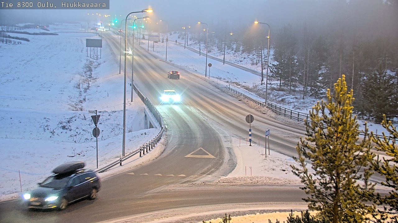 Weather Camera Image väg 8300 Oulu Hiukkavaara, Oulu, Pohjois-Pohjanmaa