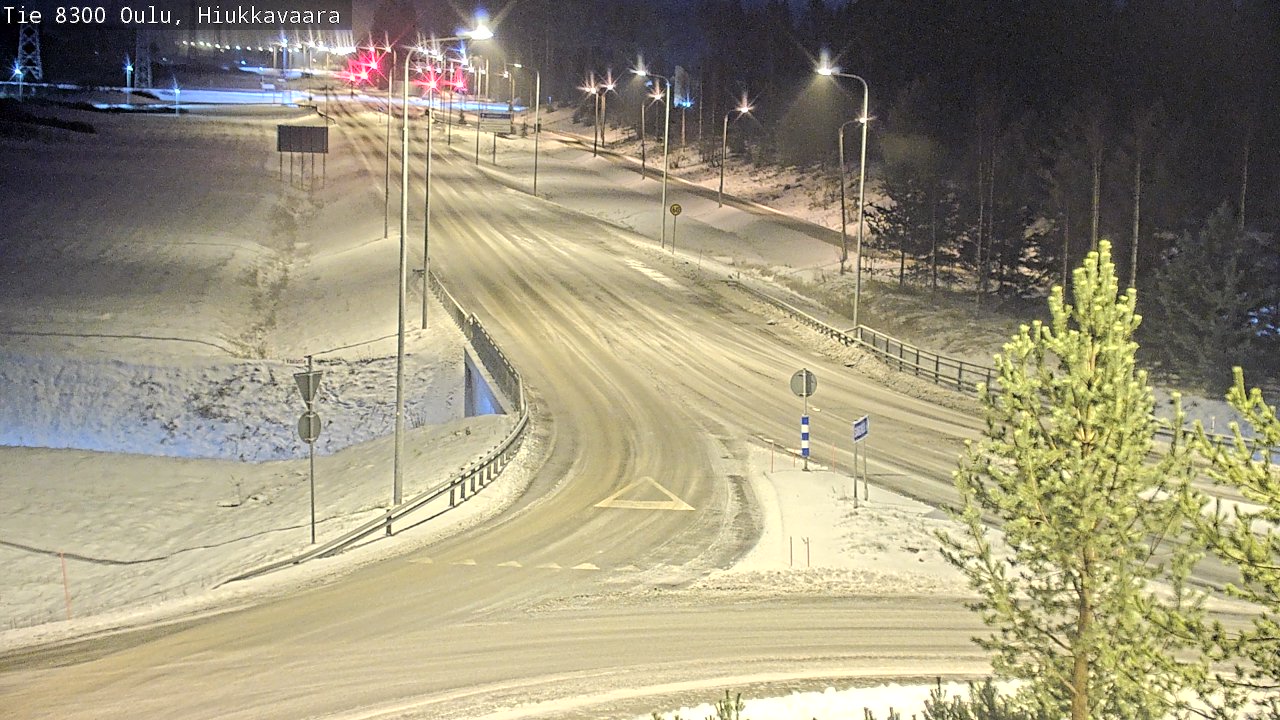 Weather Camera Image väg 8300 Oulu Hiukkavaara, Oulu, Pohjois-Pohjanmaa