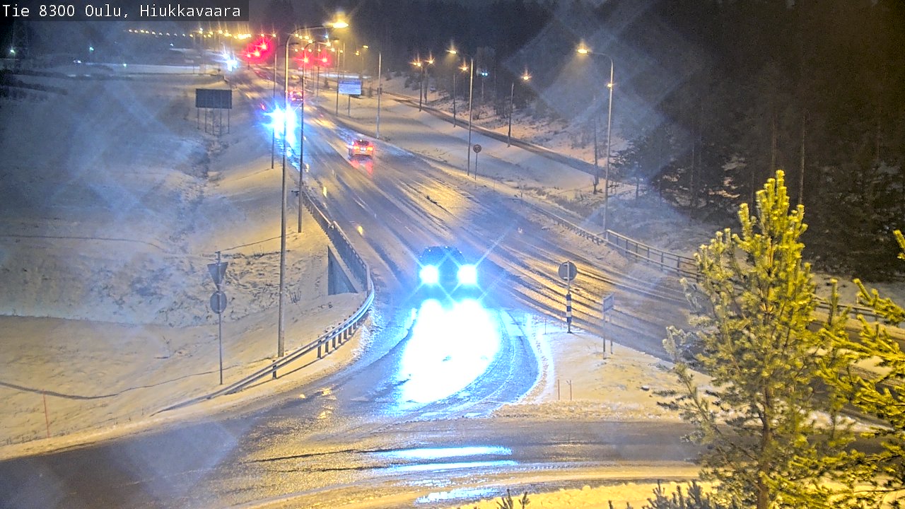 Weather Camera Image väg 8300 Oulu Hiukkavaara, Oulu, Pohjois-Pohjanmaa