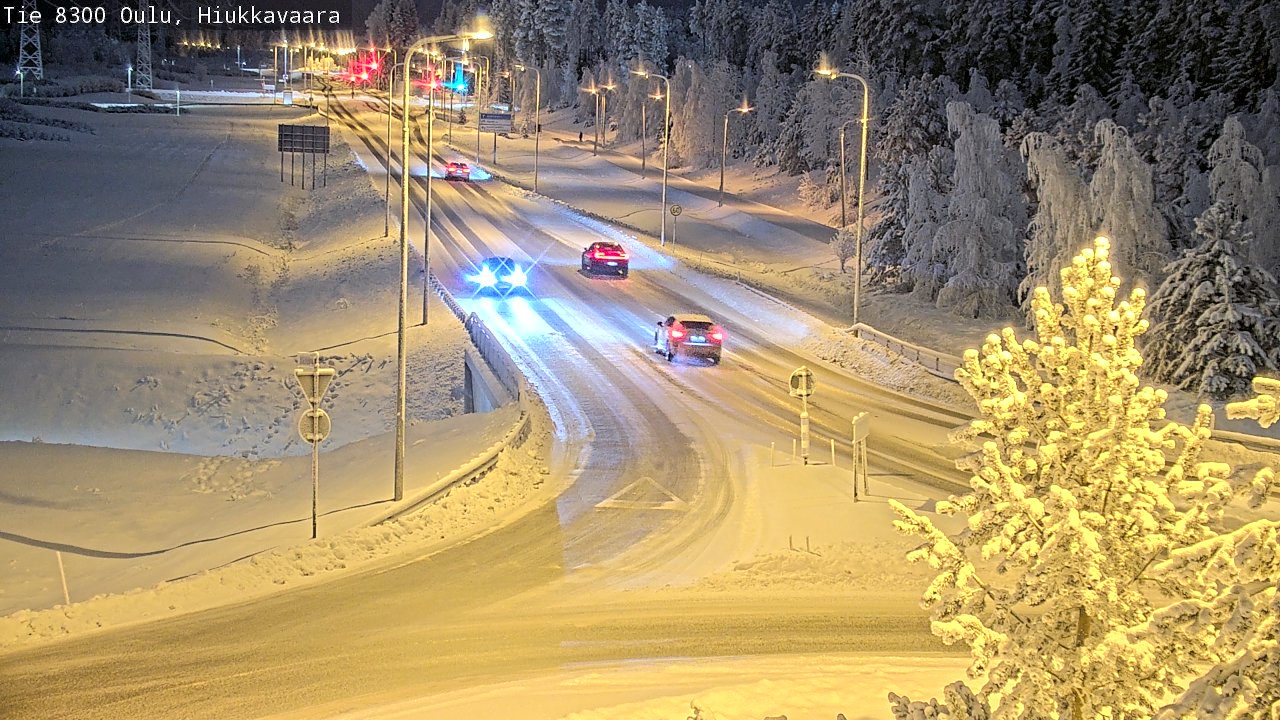 Weather Camera Image road 8300 Oulu Hiukkavaara, Oulu, Pohjois-Pohjanmaa