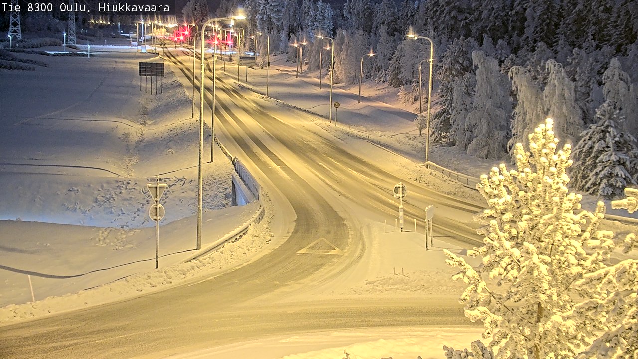 Weather Camera Image road 8300 Oulu Hiukkavaara, Oulu, Pohjois-Pohjanmaa