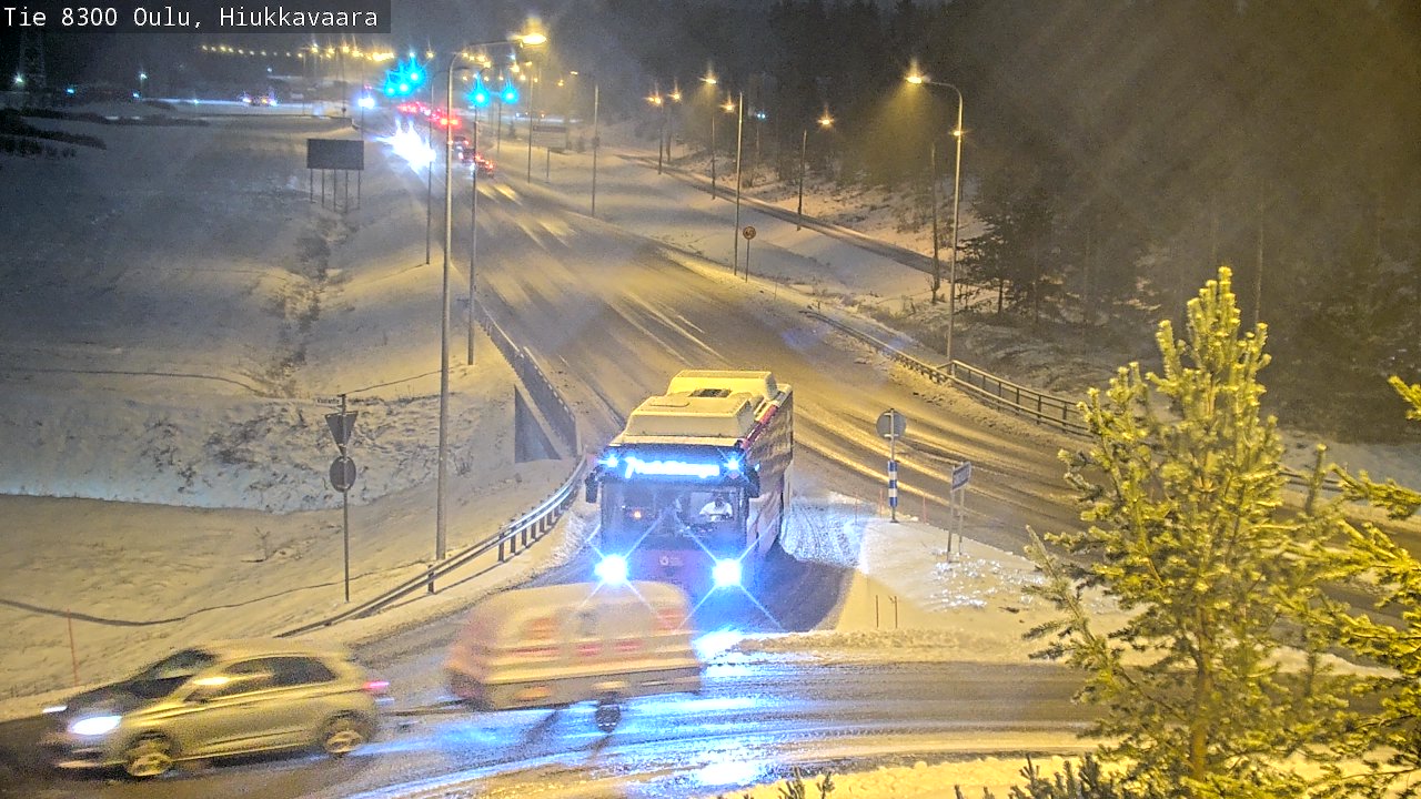 Weather Camera Image väg 8300 Oulu Hiukkavaara, Oulu, Pohjois-Pohjanmaa