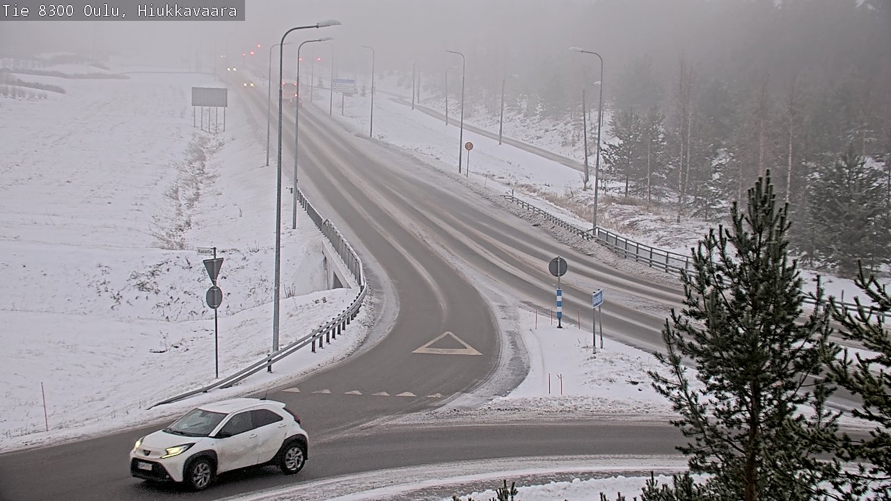Weather Camera Image väg 8300 Oulu Hiukkavaara, Oulu, Pohjois-Pohjanmaa