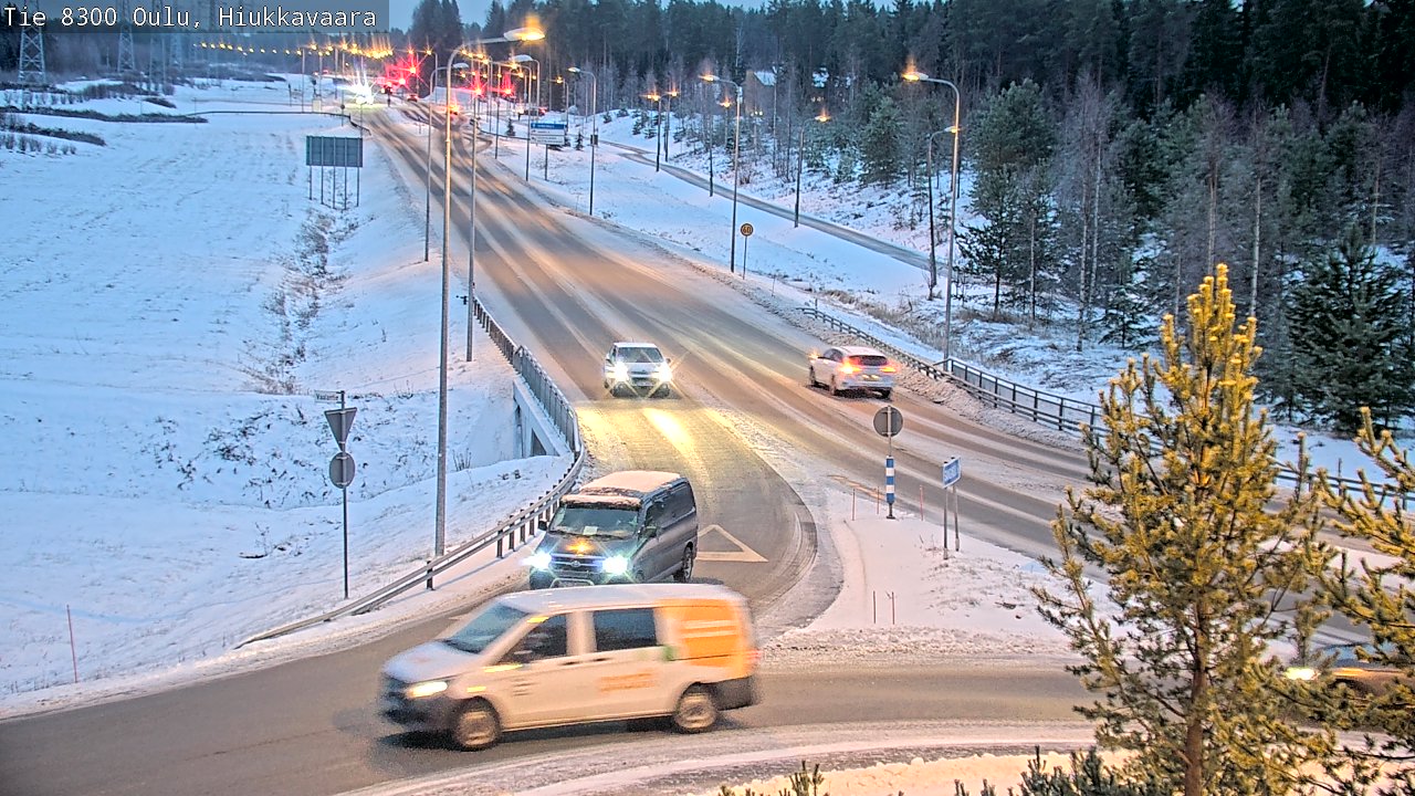 Weather Camera Image väg 8300 Oulu Hiukkavaara, Oulu, Pohjois-Pohjanmaa