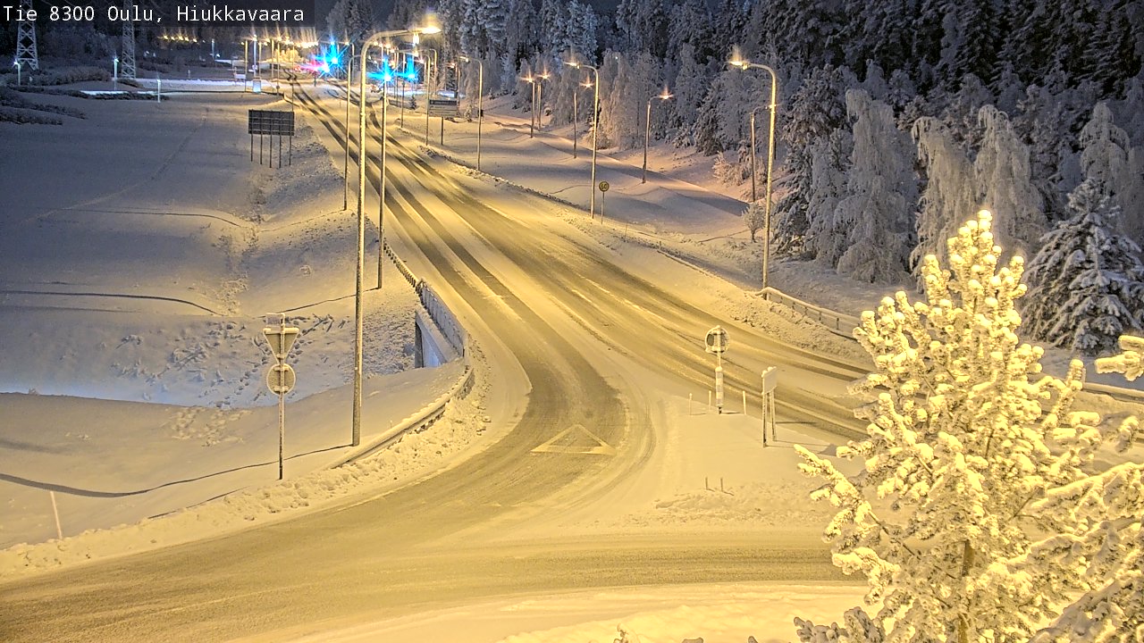 Weather Camera Image road 8300 Oulu Hiukkavaara, Oulu, Pohjois-Pohjanmaa