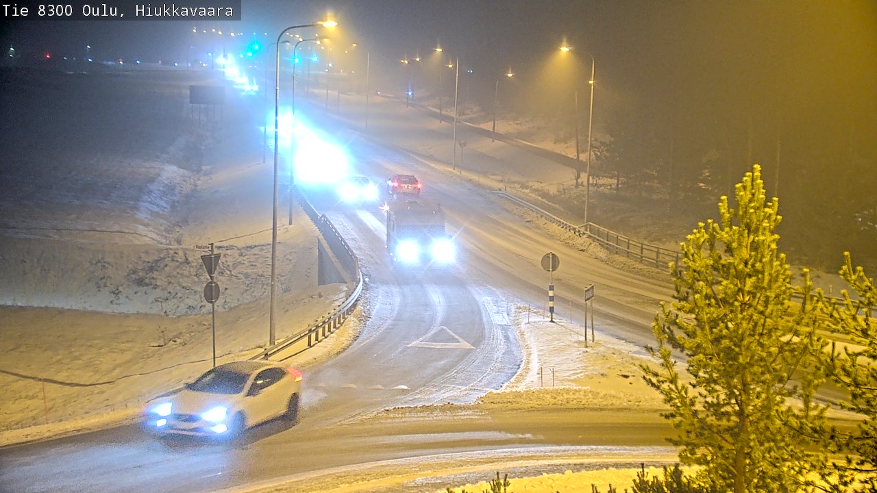 Weather Camera Image väg 8300 Oulu Hiukkavaara, Oulu, Pohjois-Pohjanmaa