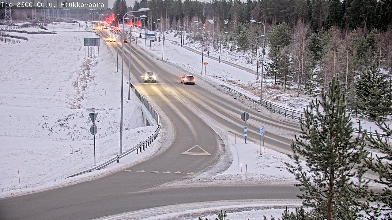 Weather Camera Image väg 8300 Oulu Hiukkavaara, Oulu, Pohjois-Pohjanmaa