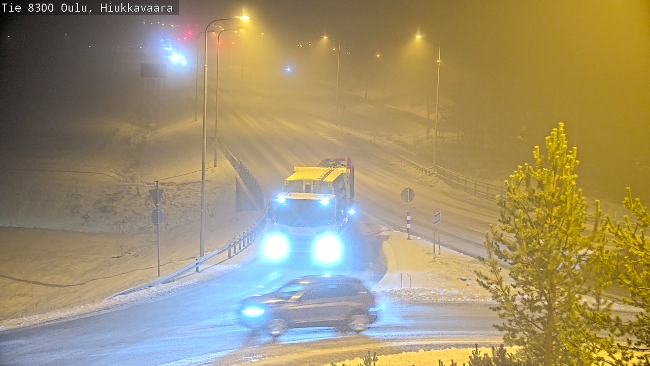 Weather Camera Image väg 8300 Oulu Hiukkavaara, Oulu, Pohjois-Pohjanmaa