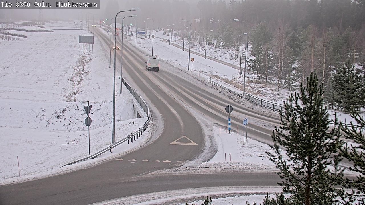 Weather Camera Image väg 8300 Oulu Hiukkavaara, Oulu, Pohjois-Pohjanmaa