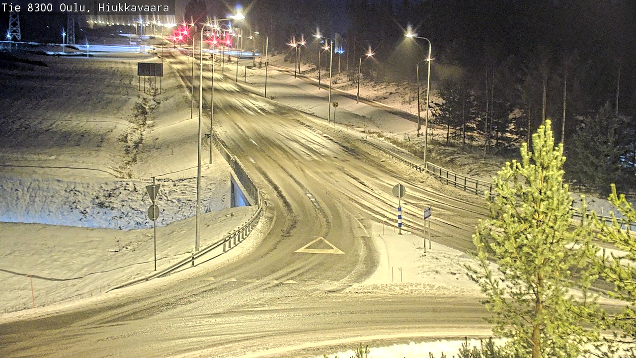 Weather Camera Image väg 8300 Oulu Hiukkavaara, Oulu, Pohjois-Pohjanmaa