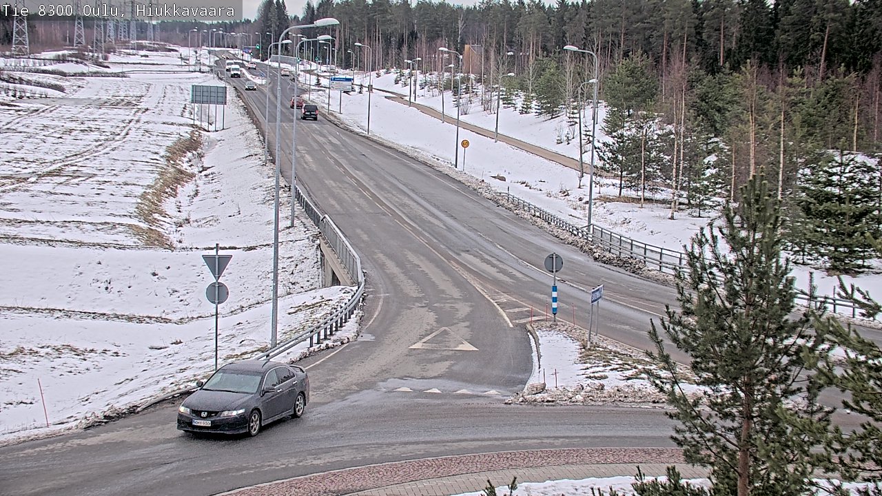 Weather Camera Image road 8300 Oulu Hiukkavaara, Oulu, Pohjois-Pohjanmaa