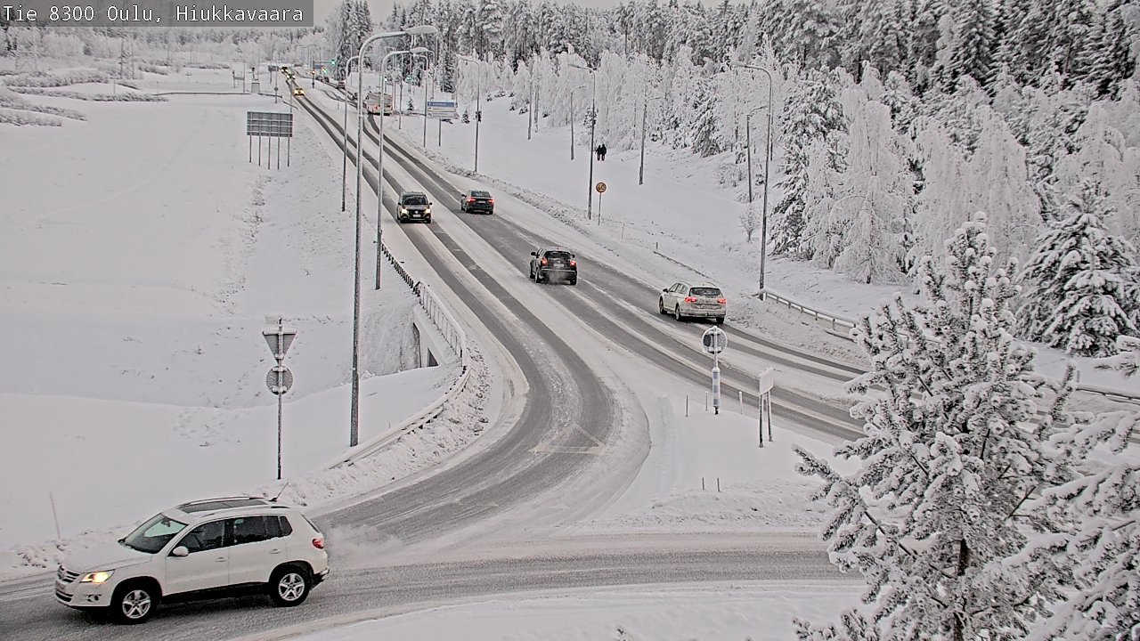Weather Camera Image road 8300 Oulu Hiukkavaara, Oulu, Pohjois-Pohjanmaa