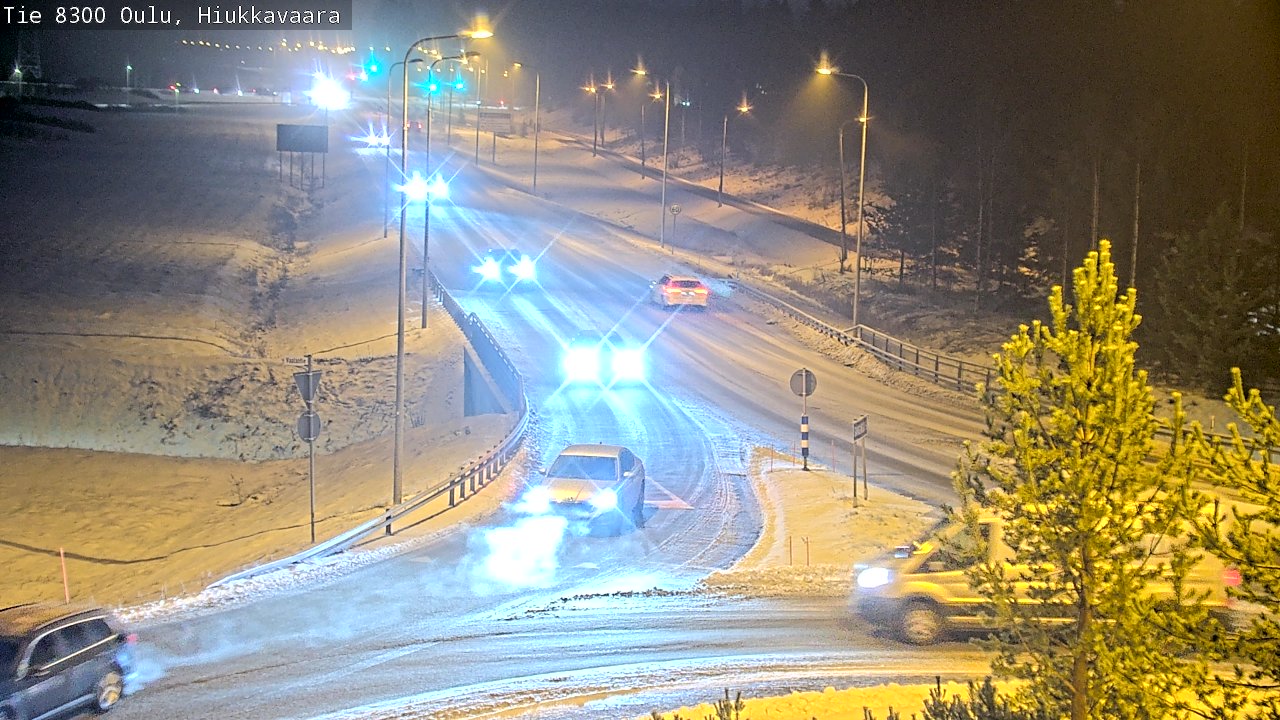Weather Camera Image väg 8300 Oulu Hiukkavaara, Oulu, Pohjois-Pohjanmaa