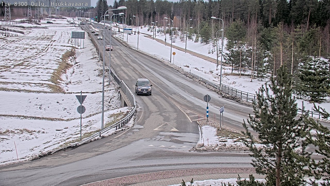 Weather Camera Image väg 8300 Oulu Hiukkavaara, Oulu, Pohjois-Pohjanmaa