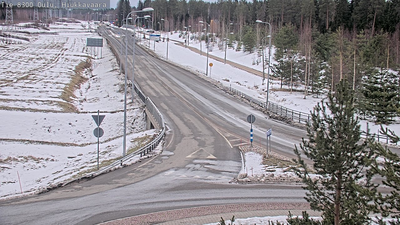 Weather Camera Image väg 8300 Oulu Hiukkavaara, Oulu, Pohjois-Pohjanmaa