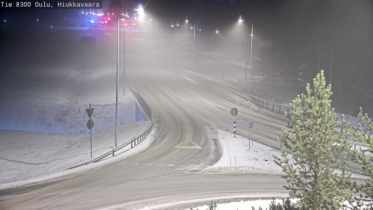 Weather Camera Image väg 8300 Oulu Hiukkavaara, Oulu, Pohjois-Pohjanmaa