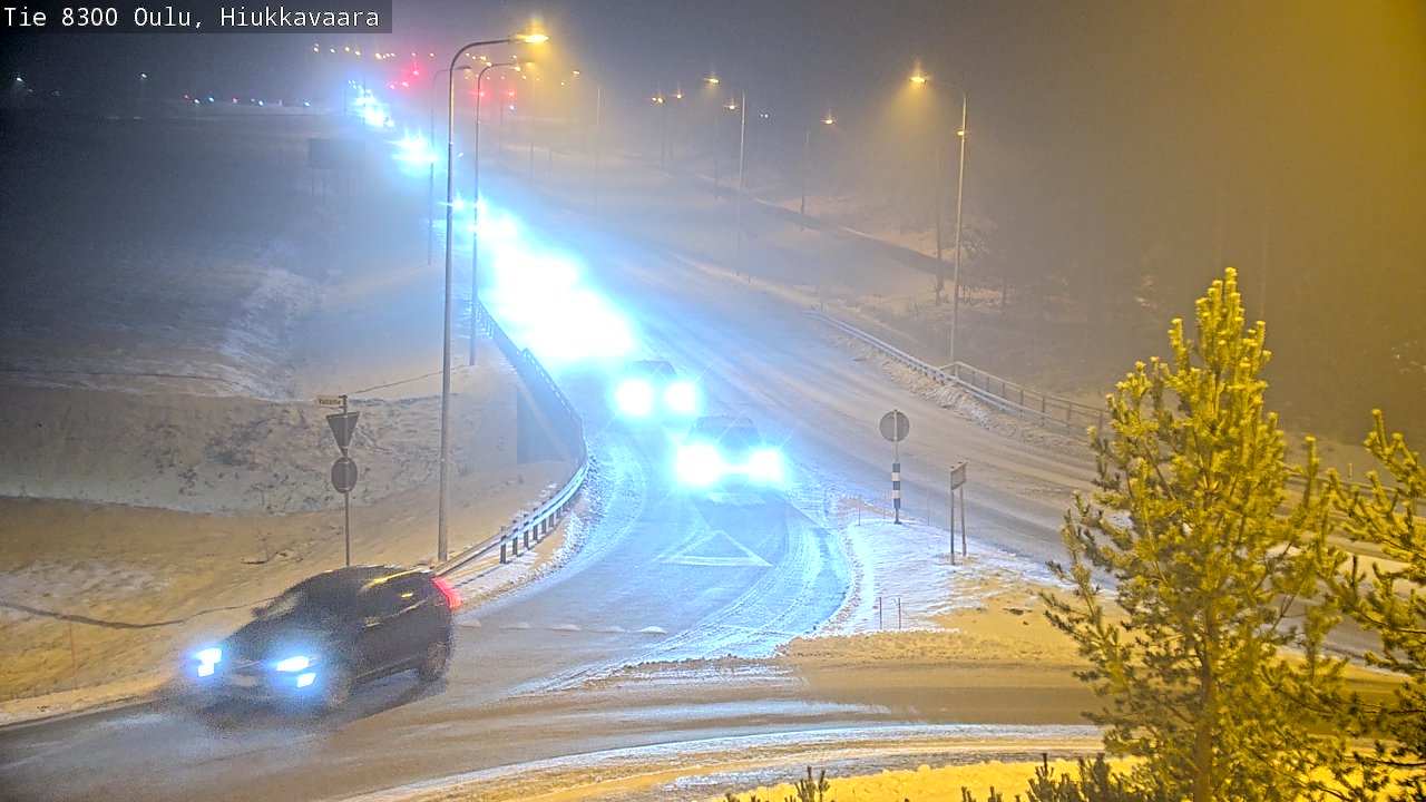 Weather Camera Image väg 8300 Oulu Hiukkavaara, Oulu, Pohjois-Pohjanmaa