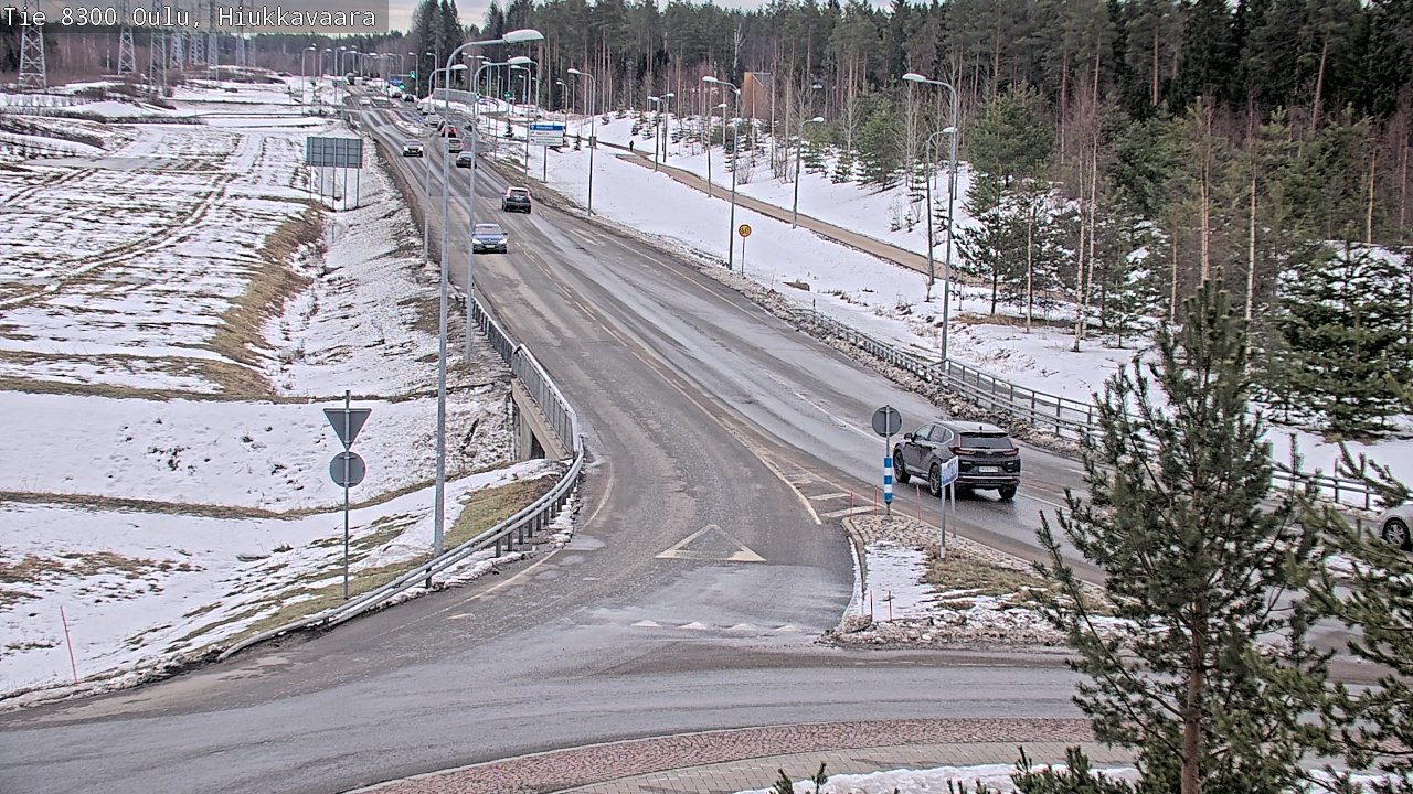 Weather Camera Image väg 8300 Oulu Hiukkavaara, Oulu, Pohjois-Pohjanmaa