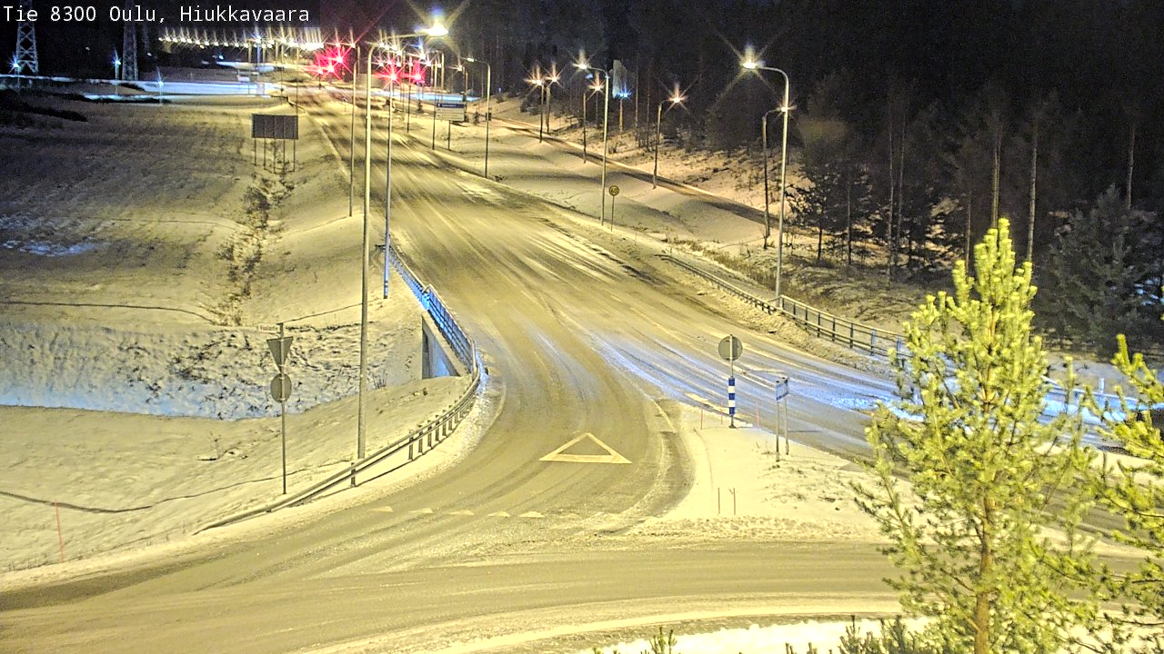 Weather Camera Image väg 8300 Oulu Hiukkavaara, Oulu, Pohjois-Pohjanmaa