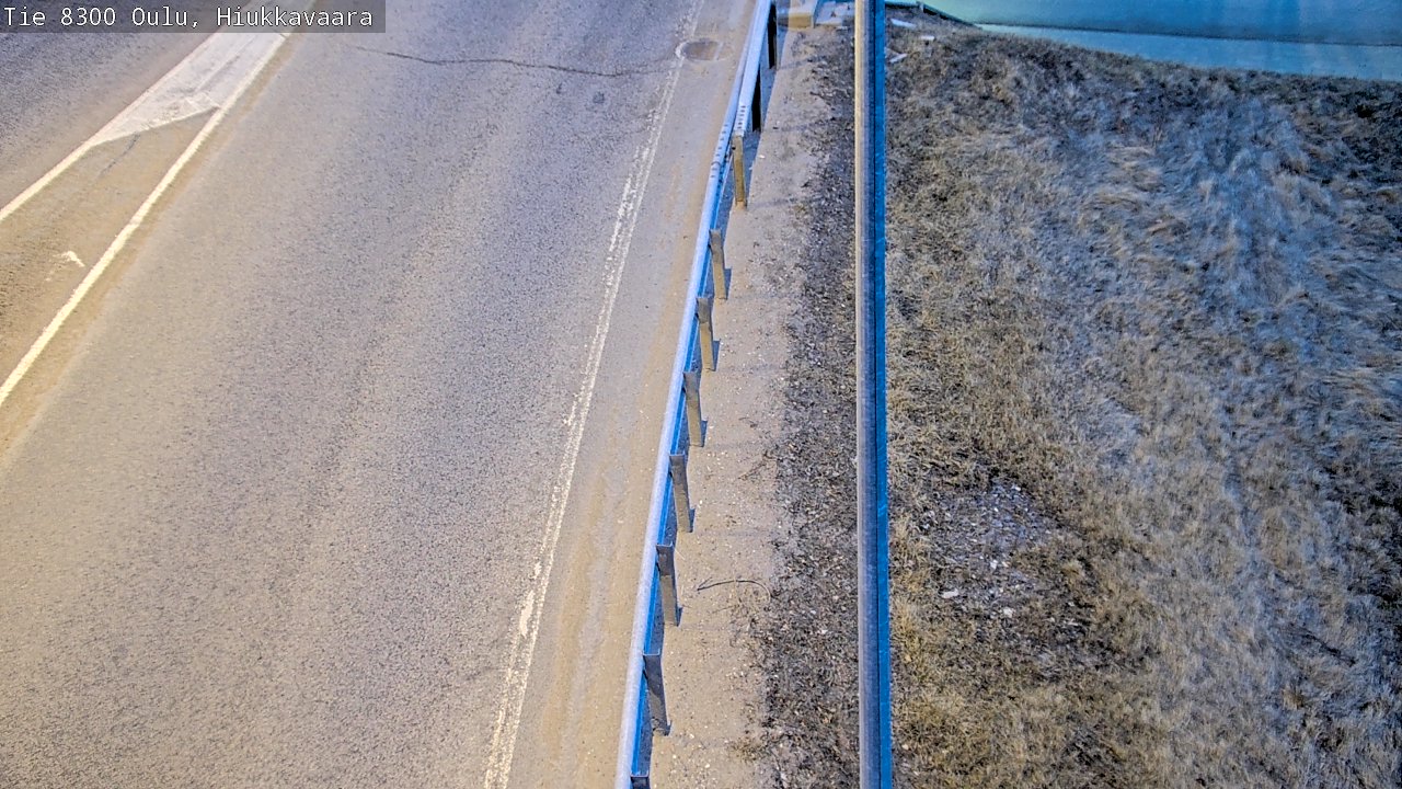 Weather Camera Image road 8300 Oulu Hiukkavaara, Oulu, Pohjois-Pohjanmaa