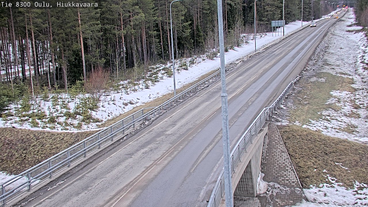 Weather Camera Image väg 8300 Oulu Hiukkavaara, Oulu, Pohjois-Pohjanmaa