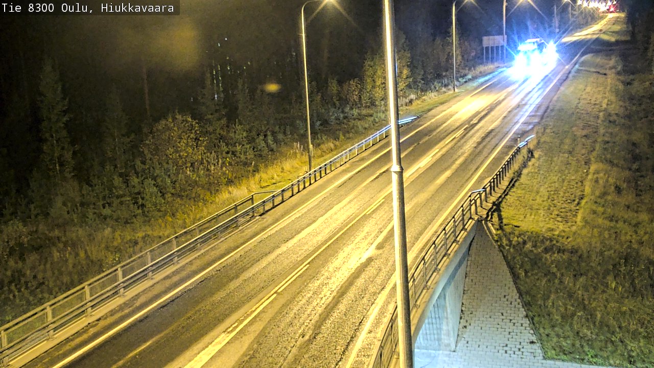 Weather Camera Image road 8300 Oulu Hiukkavaara, Oulu, Pohjois-Pohjanmaa