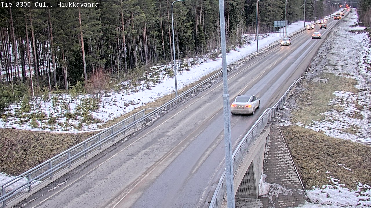 Weather Camera Image väg 8300 Oulu Hiukkavaara, Oulu, Pohjois-Pohjanmaa