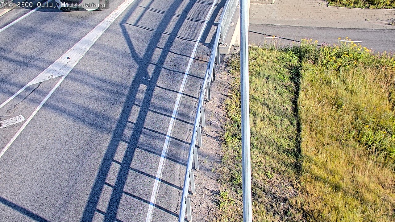 Weather Camera Image road 8300 Oulu Hiukkavaara, Oulu, Pohjois-Pohjanmaa
